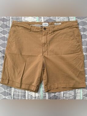 Goodfellow & Co Men’s Linden Short Khaki Chino Shorts - Size 38 with 9” Inseam